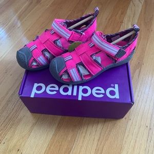 NWT PediPed Sahara Sandals